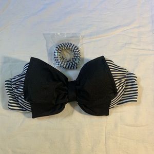 Victoria’s Secret Navy Bow Bikini Top with Straps